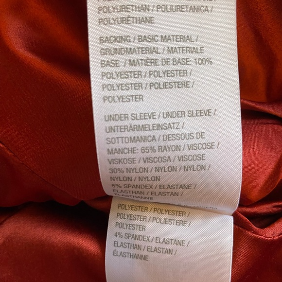 Pamela McCoy Red Jacket - Picture 8 of 8